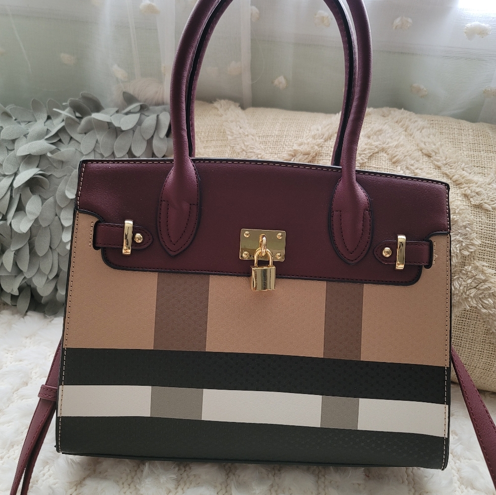Dian Plaid Handbag | Classic Fashion Accent Padlock Satchel